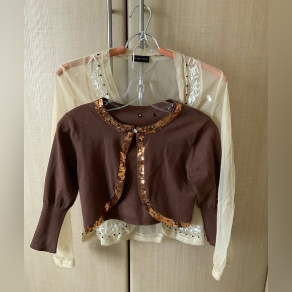 Lot Of Two Women’s Tops Size Small - Picture 1 of 16